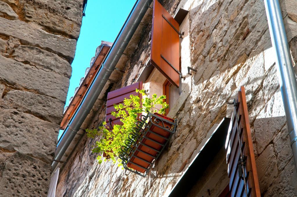 Apartments Salvezani Split Exterior foto